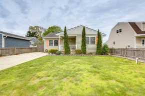 Villas Hideaway with Deck, Walk to Bay Beach!